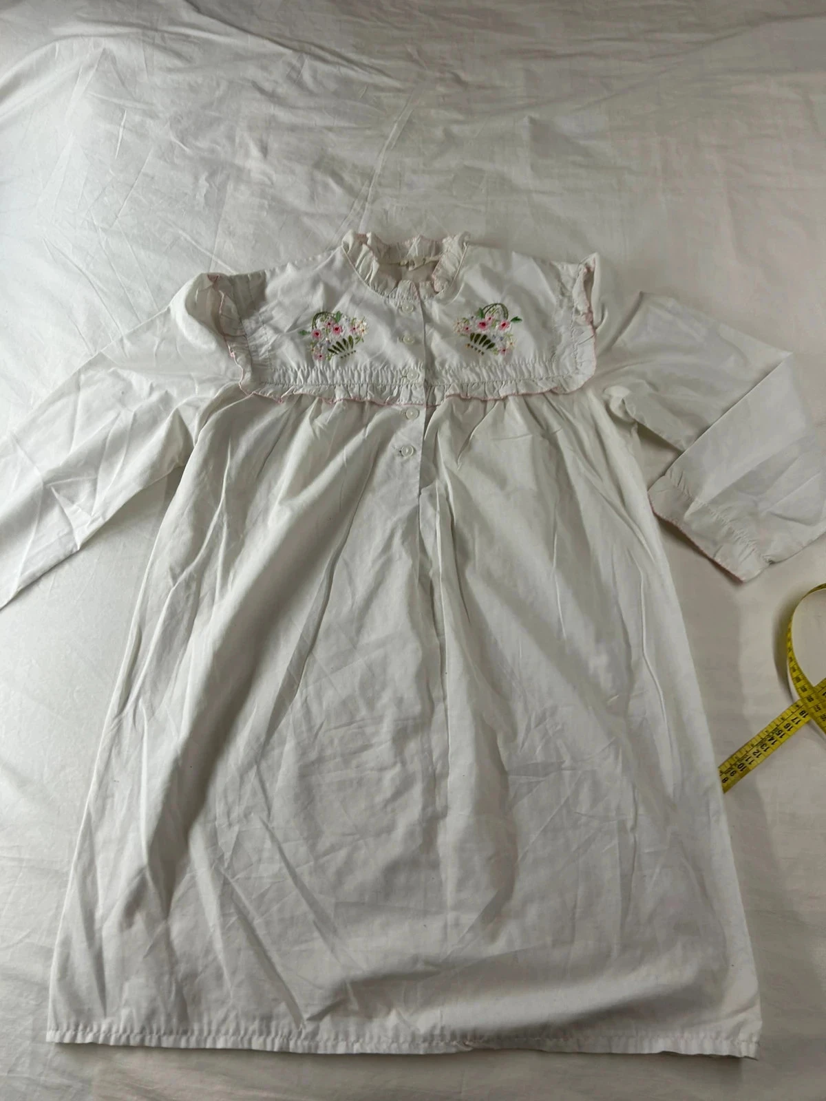 White dress with vintage patterns – photo 2